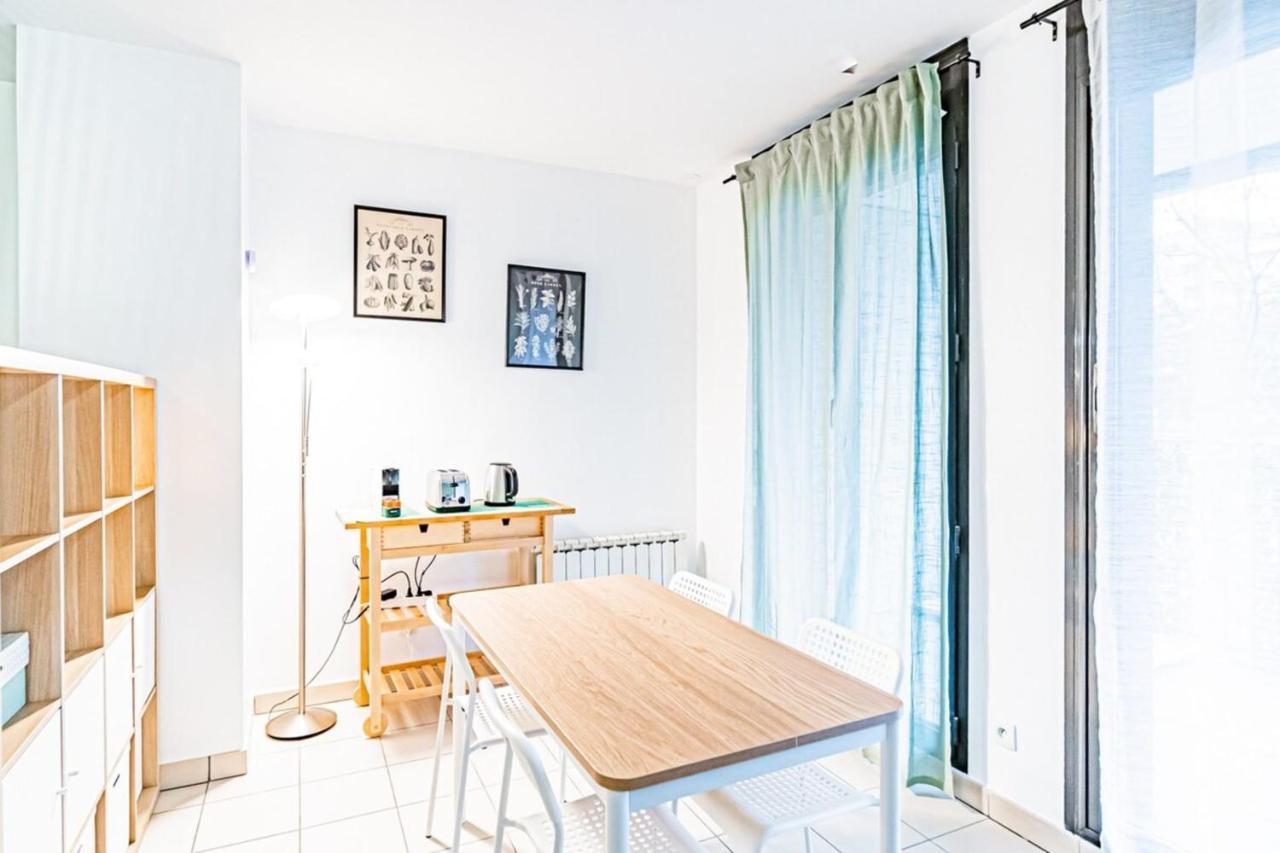 Le Petit Kaplan-Studio Cosy Avec Terrasse Lione Esterno foto